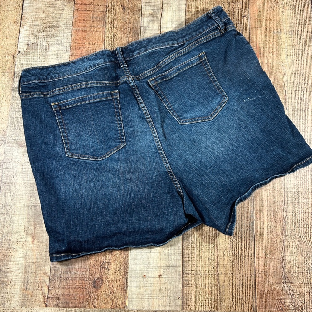 Torrid 24 Blue Cotton Stretch Denim Shorts Dark Wash Plus Size Casual Summer - Picture 5 of 6